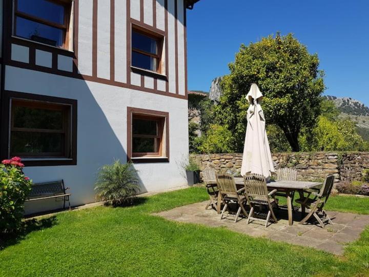 43A Nature With Parking By Aston Rentals Otañes Екстериор снимка