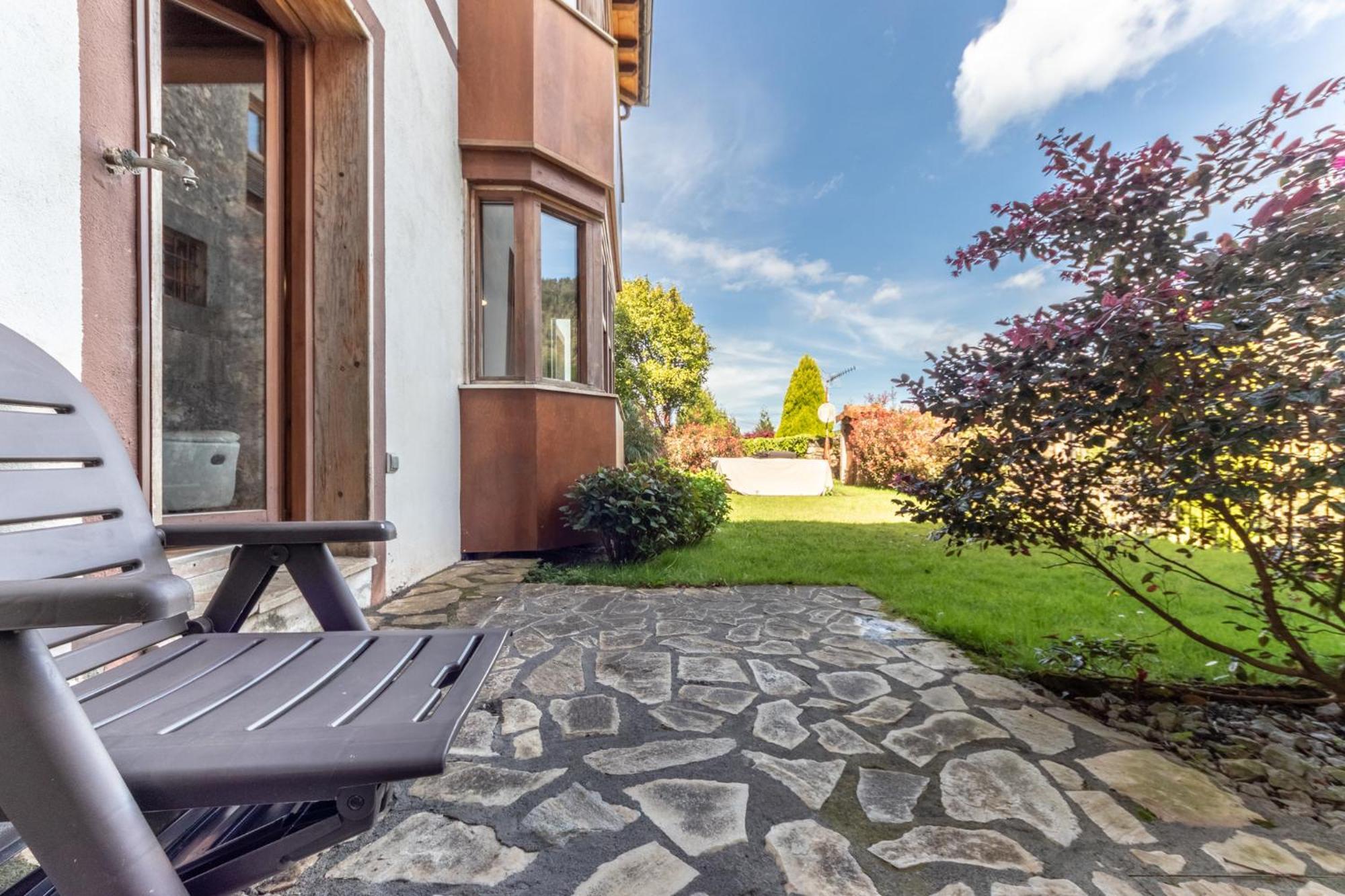 43A Nature With Parking By Aston Rentals Otañes Екстериор снимка